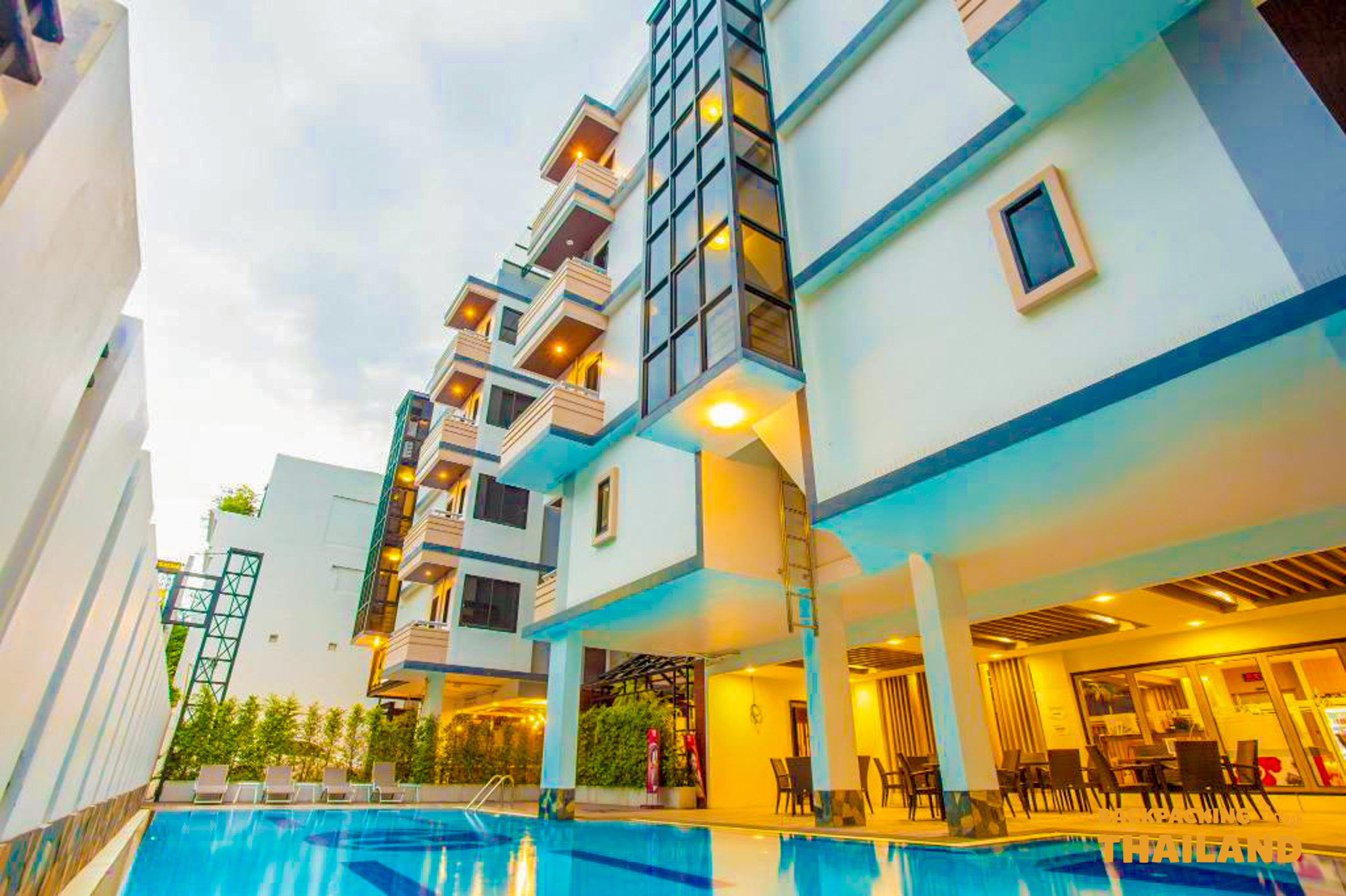 Swimming pool at New Siam Ville Bangkok hotel.